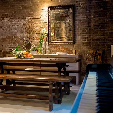 Secret Garden Suites