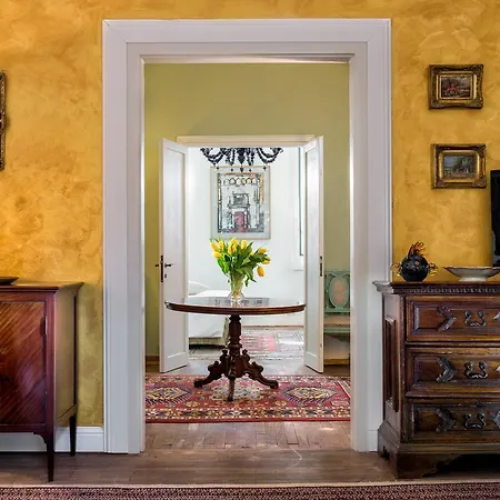 Secret Garden Suites